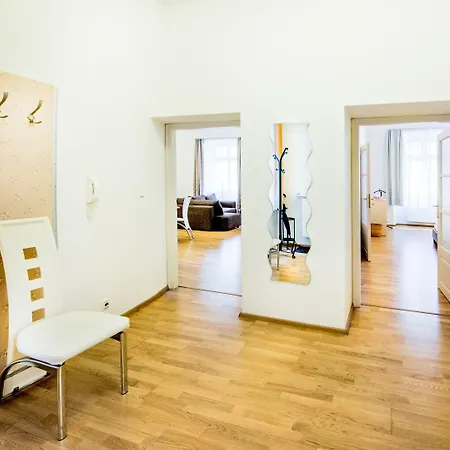 Central Apartmany Biela Street Apartment Pressburg