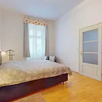 Biela Street Appartement *